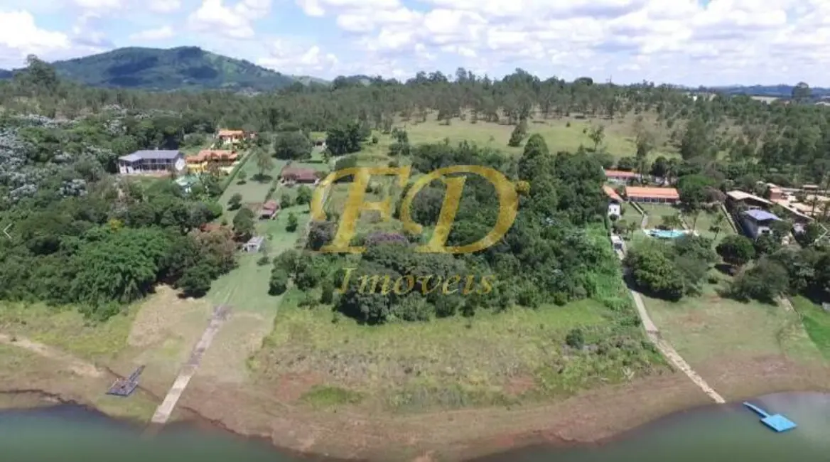 Foto 2 de Terreno / Lote à venda, 2960m2 em Piracaia - SP