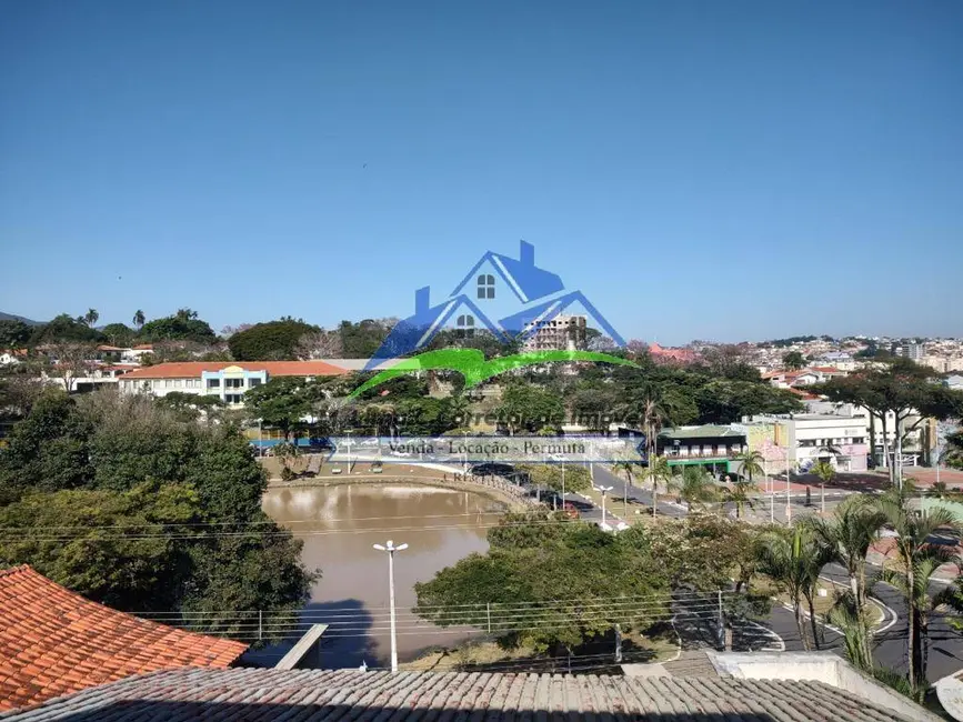 Foto 9 de Casa à venda, 300m2 em Centro, Atibaia - SP