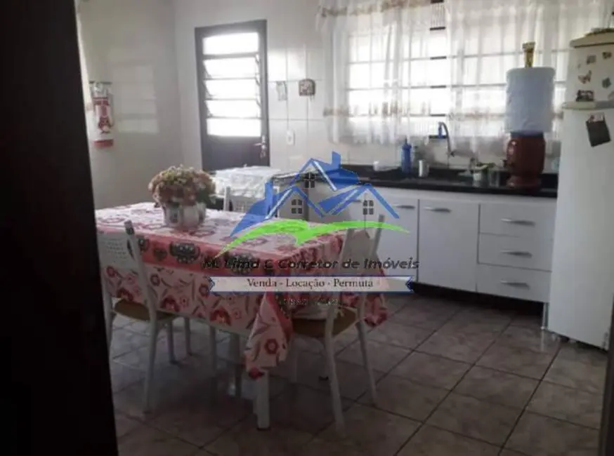 Foto 4 de Casa com 2 quartos à venda, 300m2 em Jardim dos Pinheiros, Atibaia - SP