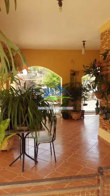 Casa com 6 quartos à venda, 874m2 em Jardim das Cerejeiras, Atibaia - SP - imagem 2 Foto 2 de Casa com 6 quartos à venda, 874m2 em Jardim das Cerejeiras, Atibaia - SP