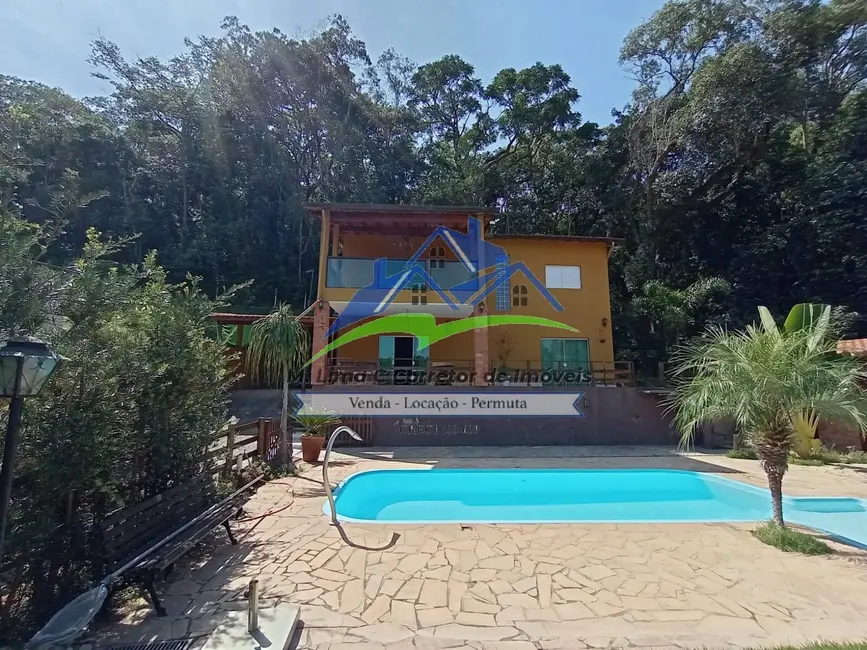 Foto 3 de Chácara com 4 quartos para alugar, 780m2 em Recanto dos Palmares, Atibaia - SP