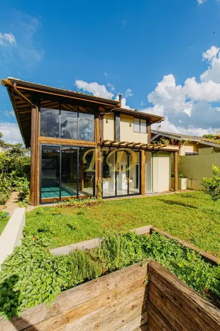 Casa de Condomínio com 3 quartos à venda, 490m2 em Condomínio Portal dos Nobres, Atibaia - SP - imagem 3 Foto 3 de Casa de Condomínio com 3 quartos à venda, 490m2 em Condomínio Portal dos Nobres, Atibaia - SP