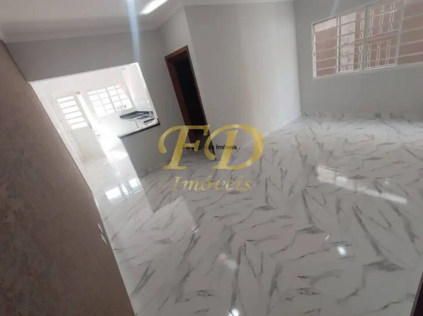 Foto 4 de Casa com 2 quartos à venda, 175m2 em Nova Cerejeira, Atibaia - SP