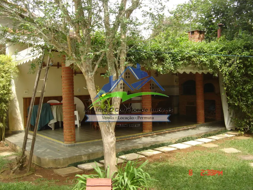 Chácara com 3 quartos à venda, 1000m2 em Centro, Piracaia - SP - imagem 6 Foto 6 de Chácara com 3 quartos à venda, 1000m2 em Centro, Piracaia - SP