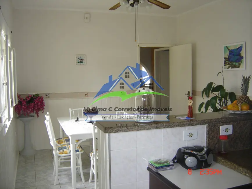 Chácara com 3 quartos à venda, 1000m2 em Centro, Piracaia - SP - imagem 3 Foto 3 de Chácara com 3 quartos à venda, 1000m2 em Centro, Piracaia - SP