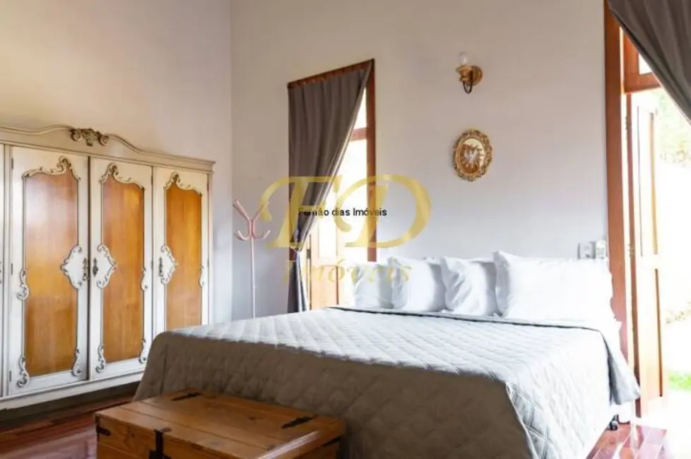 Foto 3 de Chácara com 4 quartos à venda, 950m2 em Portão, Atibaia - SP