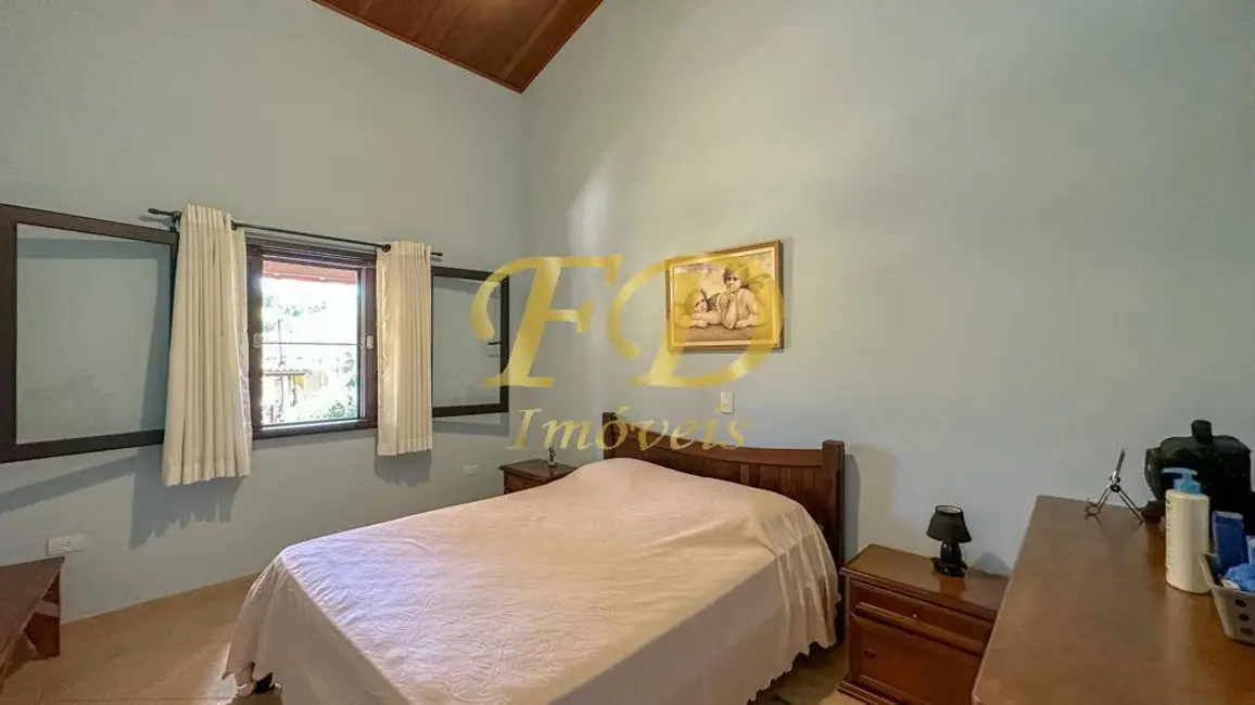 Foto 16 de Chácara à venda em Piracaia - SP