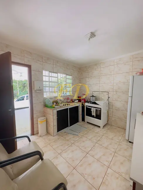 Foto 9 de Casa com 2 quartos à venda, 250m2 em Jarinu - SP