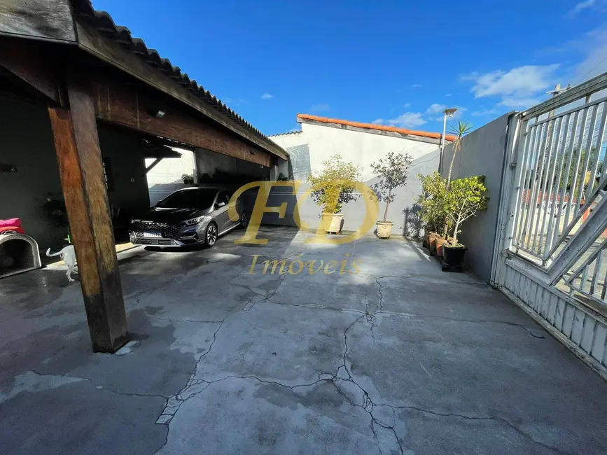 Foto 2 de Casa com 3 quartos à venda, 300m2 em Mairipora - SP