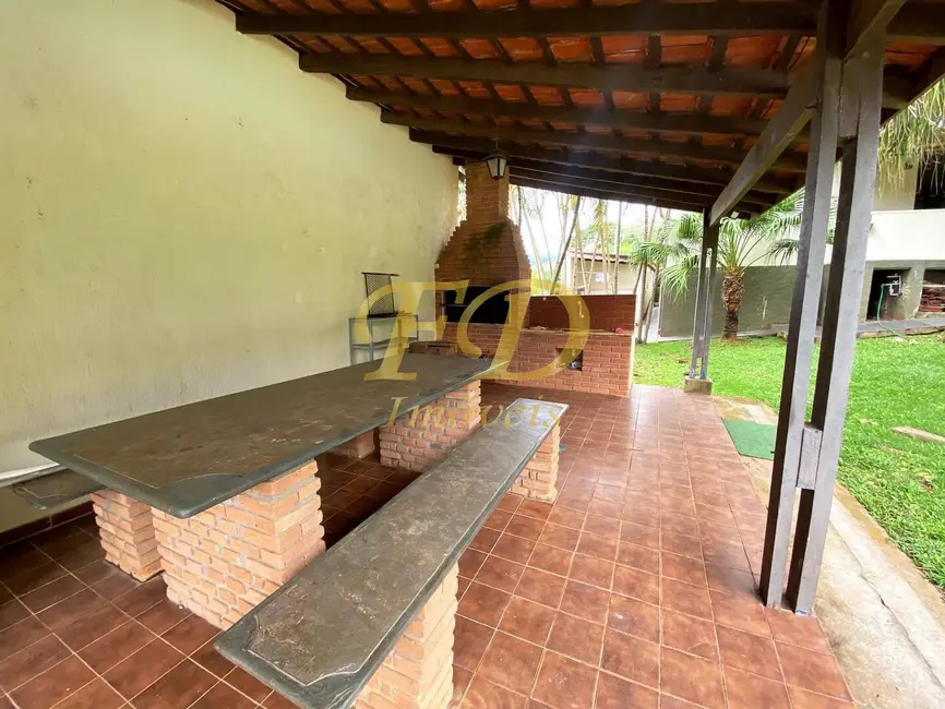 Foto 5 de Chácara com 3 quartos para alugar, 1150m2 em Atibaia - SP