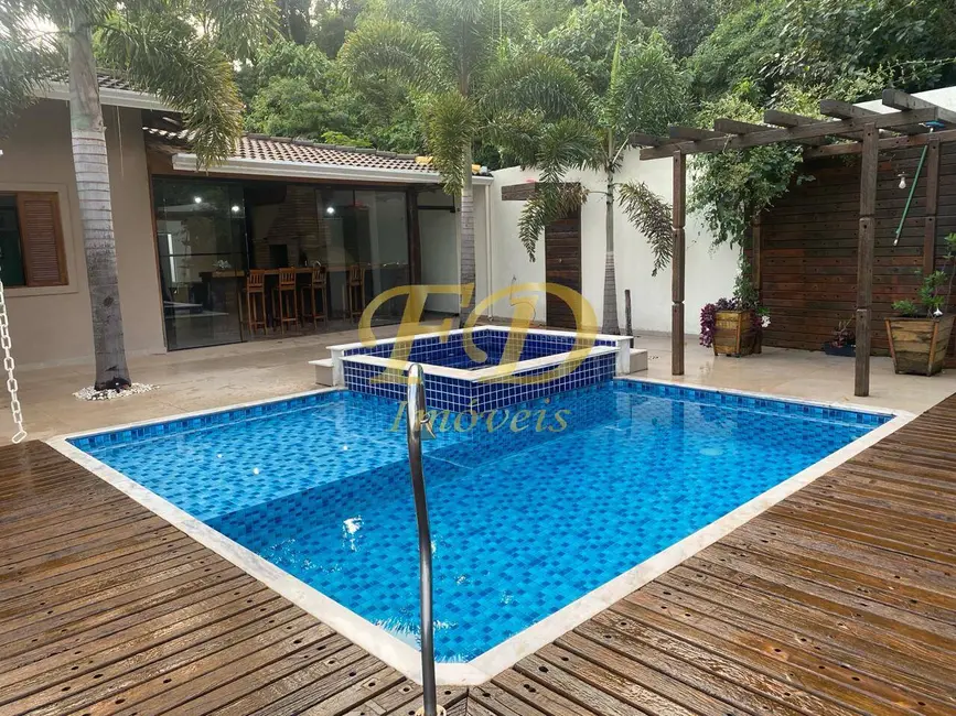 Foto 4 de Casa com 3 quartos para alugar, 550m2 em Atibaia - SP