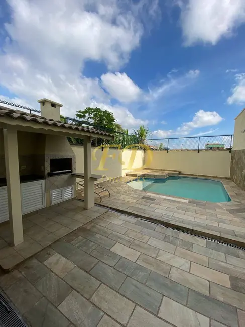 Foto 1 de Casa com 4 quartos para alugar, 250m2 em Centro, Atibaia - SP