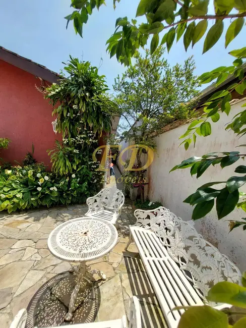 Foto 3 de Casa com 3 quartos à venda, 300m2 em Ubatuba - SP