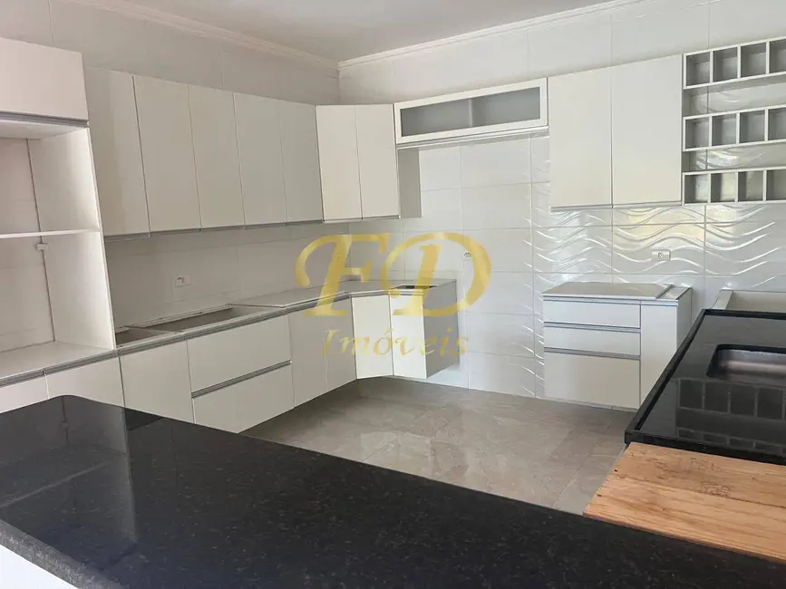 Foto 4 de Casa com 3 quartos à venda, 300m2 em Mairipora - SP