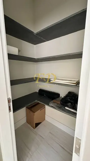 Foto 15 de Casa à venda em Atibaia - SP