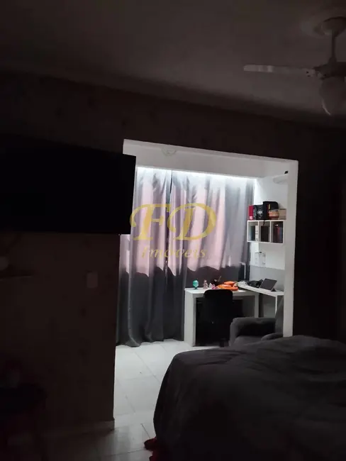 Foto 13 de Casa à venda em Jardim Adriana, Guarulhos - SP