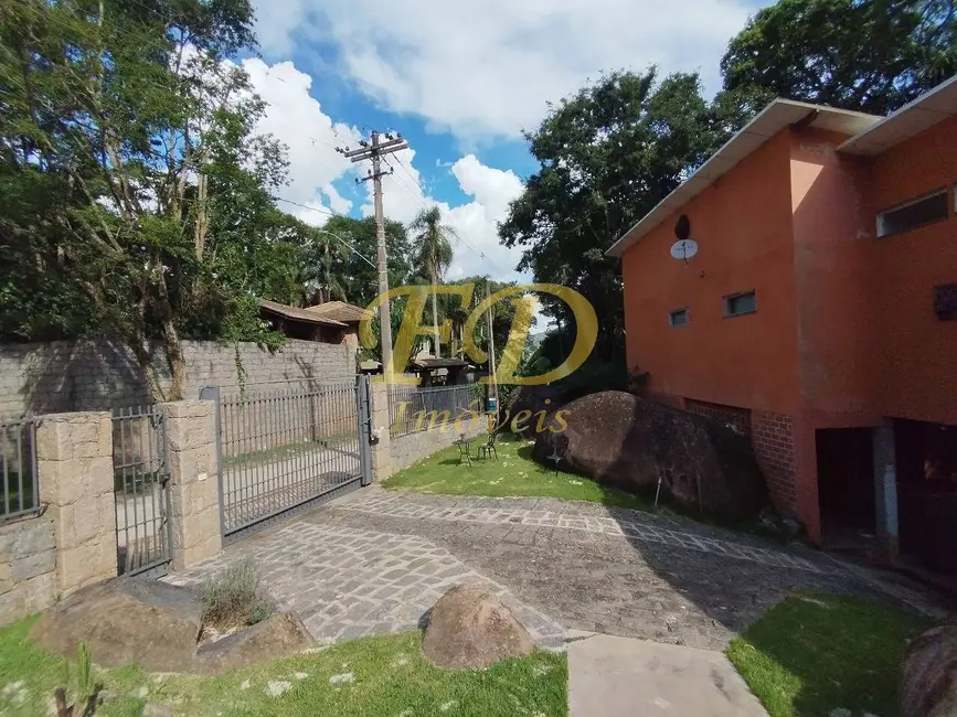 Foto 1 de Casa de Condomínio à venda em Mairipora - SP