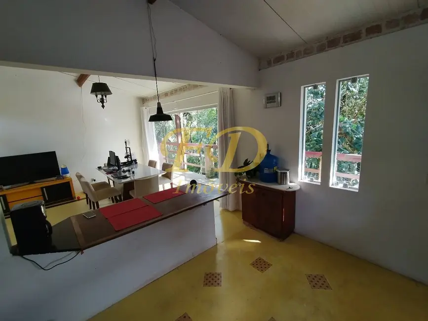 Foto 3 de Casa de Condomínio à venda em Mairipora - SP