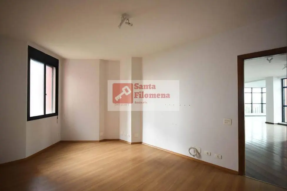 Apartamento com 3 quartos à venda, 237m2 em Real Parque, São Paulo - SP - imagem 2 Foto 2 de Apartamento com 3 quartos à venda, 237m2 em Real Parque, São Paulo - SP