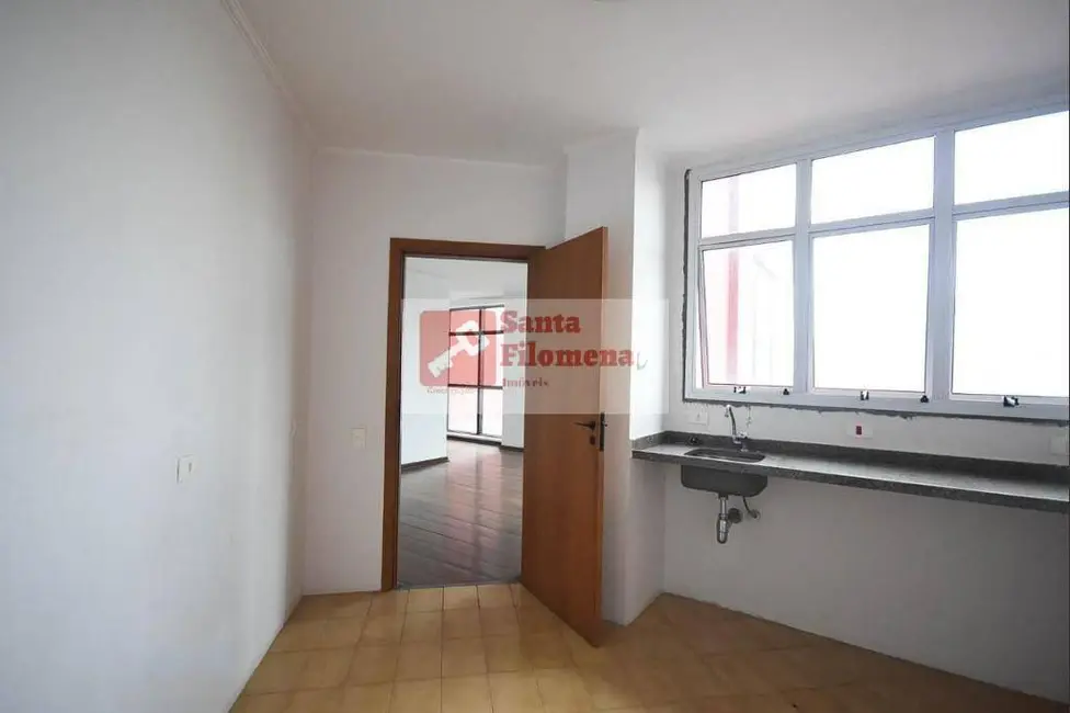 Apartamento com 3 quartos à venda, 237m2 em Real Parque, São Paulo - SP - imagem 3 Foto 3 de Apartamento com 3 quartos à venda, 237m2 em Real Parque, São Paulo - SP