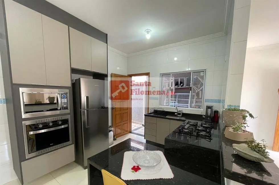 Foto 2 de Casa com 2 quartos à venda em Mongagua - SP