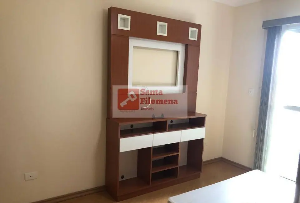 Sobrado com 2 quartos à venda, 107m2 em Vila Cecília Maria, Santo Andre - SP - imagem 3 Foto 3 de Sobrado com 2 quartos à venda, 107m2 em Vila Cecília Maria, Santo Andre - SP