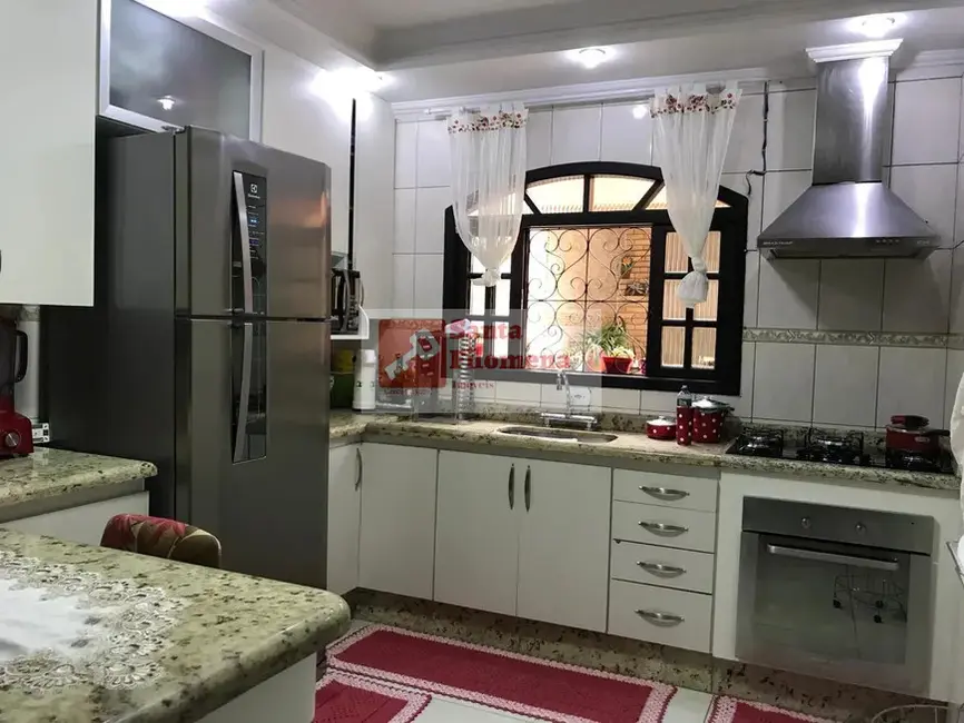 Foto 2 de Casa com 4 quartos à venda, 150m2 em Parque Oratório, Santo Andre - SP