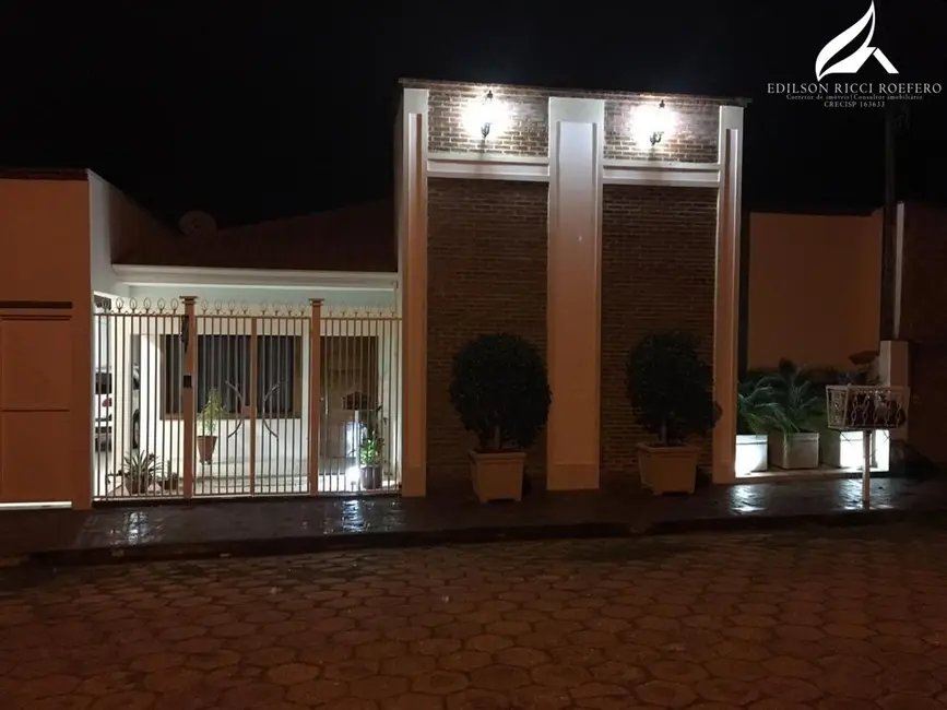 Foto 2 de Casa com 4 quartos à venda, 232m2 em Presidente Venceslau - SP