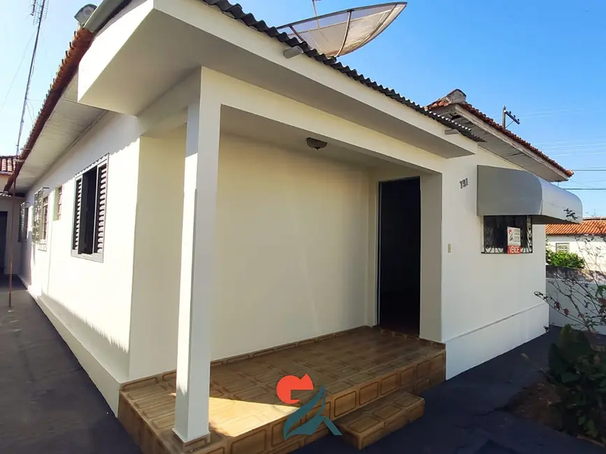 Foto 1 de Casa com 4 quartos à venda, 151m2 em Centro, Presidente Venceslau - SP