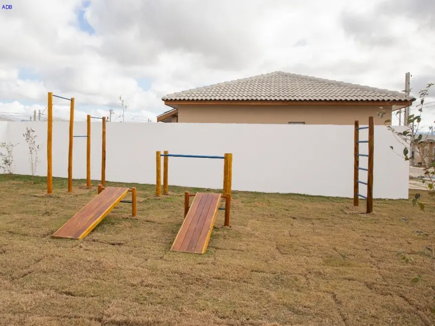 Casa de Condomínio com 2 quartos à venda, 43m2 em Pindamonhangaba - SP - imagem 5 Foto 5 de Casa de Condomínio com 2 quartos à venda, 43m2 em Pindamonhangaba - SP