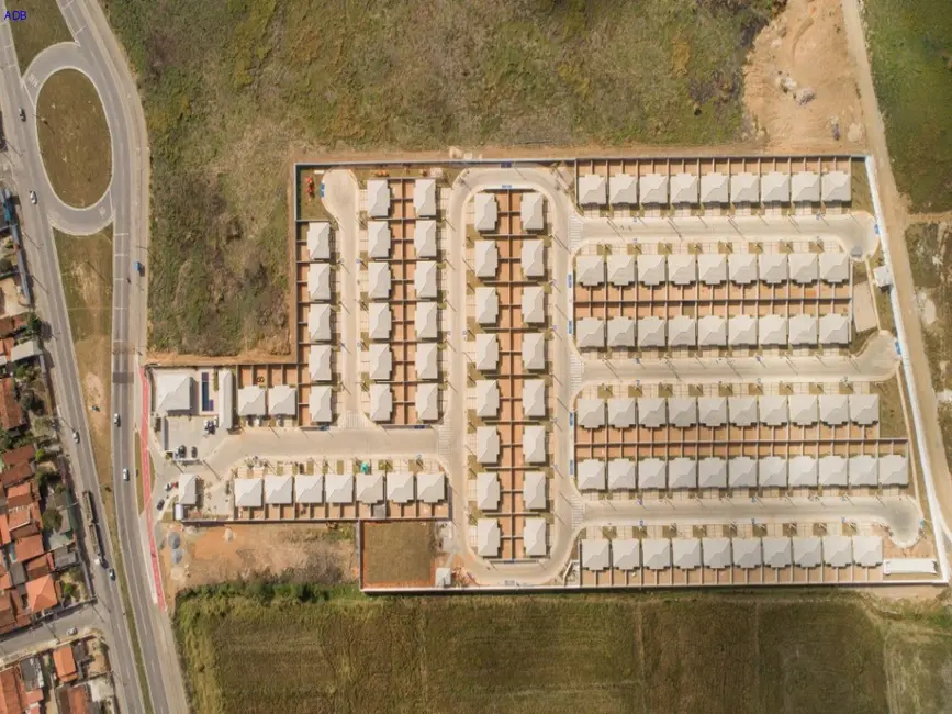 Casa de Condomínio com 2 quartos à venda, 43m2 em Pindamonhangaba - SP - imagem 3 Foto 3 de Casa de Condomínio com 2 quartos à venda, 43m2 em Pindamonhangaba - SP