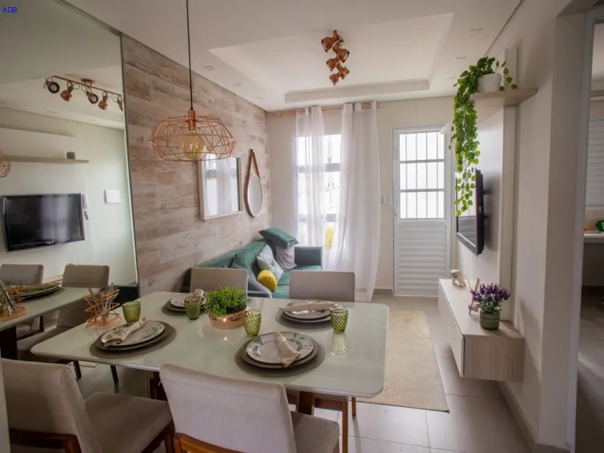 Foto 5 de Casa de Condomínio com 2 quartos à venda, 43m2 em Pindamonhangaba - SP