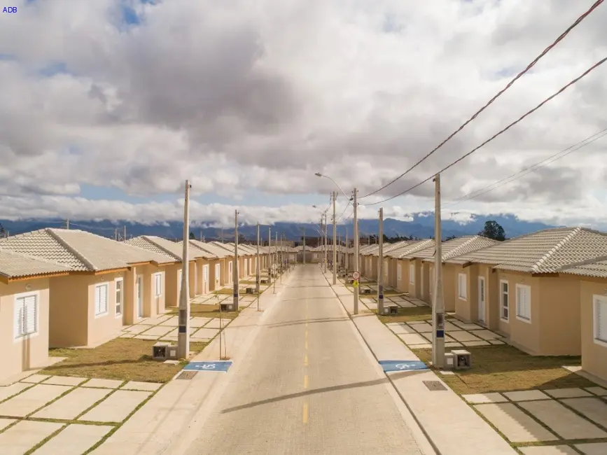 Foto 3 de Casa de Condomínio com 2 quartos à venda, 43m2 em Pindamonhangaba - SP