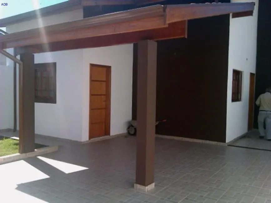 Foto 3 de Casa com 3 quartos à venda, 99m2 em Vila Suiça, Pindamonhangaba - SP