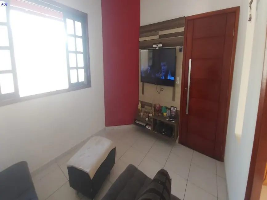 Foto 2 de Casa com 3 quartos à venda, 86m2 em Pindamonhangaba - SP