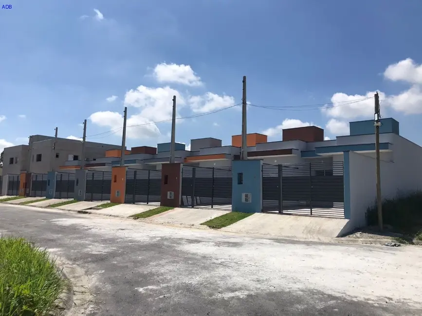 Foto 2 de Casa com 2 quartos à venda, 51m2 em Conjunto Habitacional Terra dos Ipês, Pindamonhangaba - SP