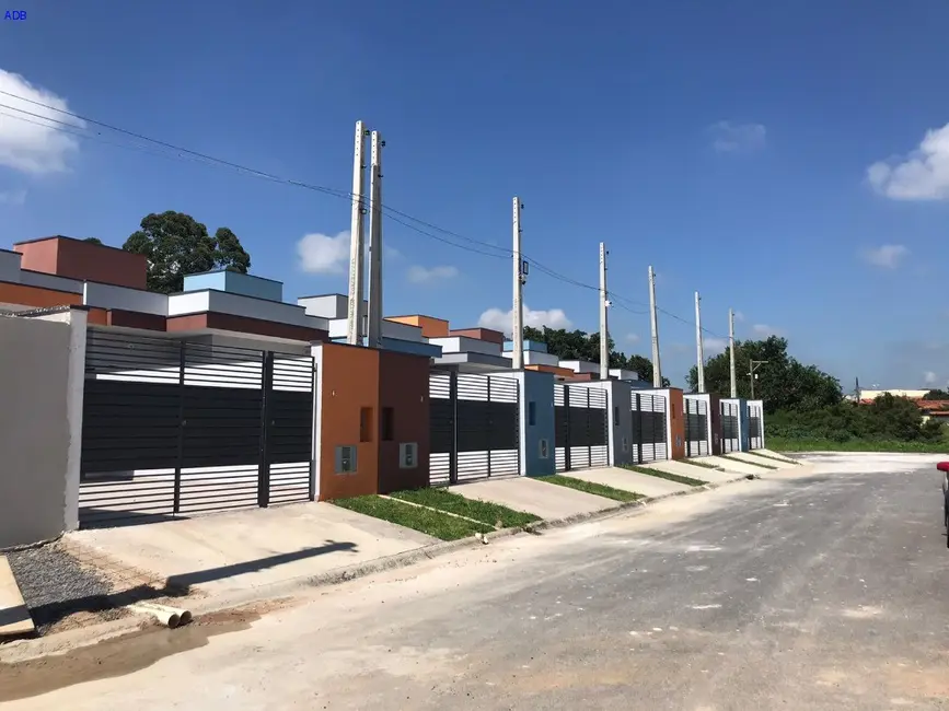 Foto 3 de Casa com 2 quartos à venda, 51m2 em Conjunto Habitacional Terra dos Ipês, Pindamonhangaba - SP