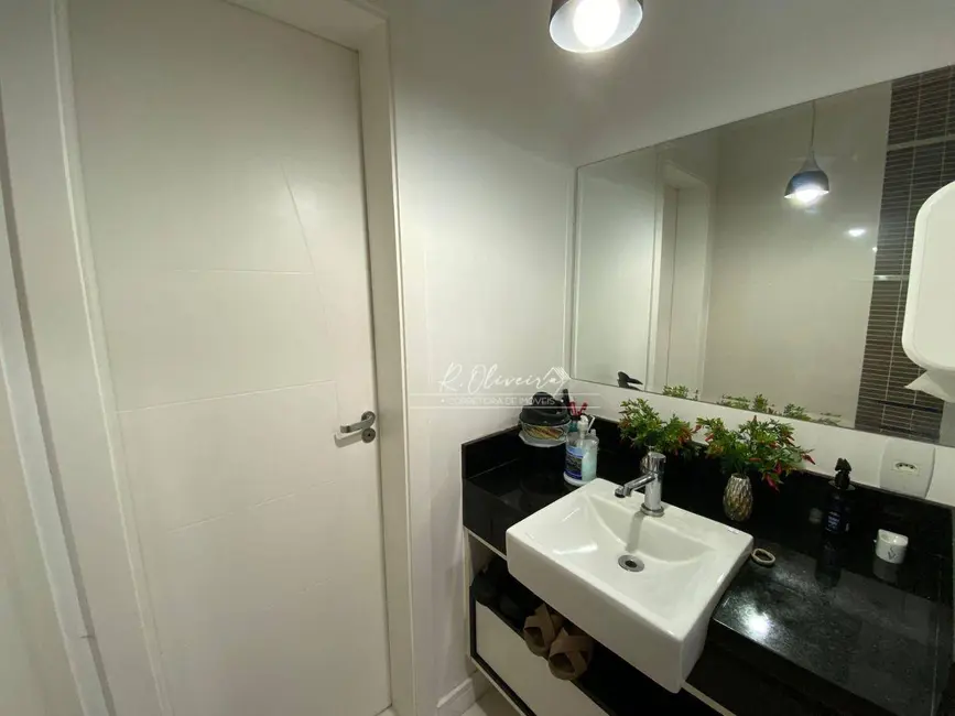 Sobrado com 3 quartos à venda, 500m2 em Afonso Pena, Sao Jose Dos Pinhais - PR - imagem 8 Foto 8 de Sobrado com 3 quartos à venda, 500m2 em Afonso Pena, Sao Jose Dos Pinhais - PR