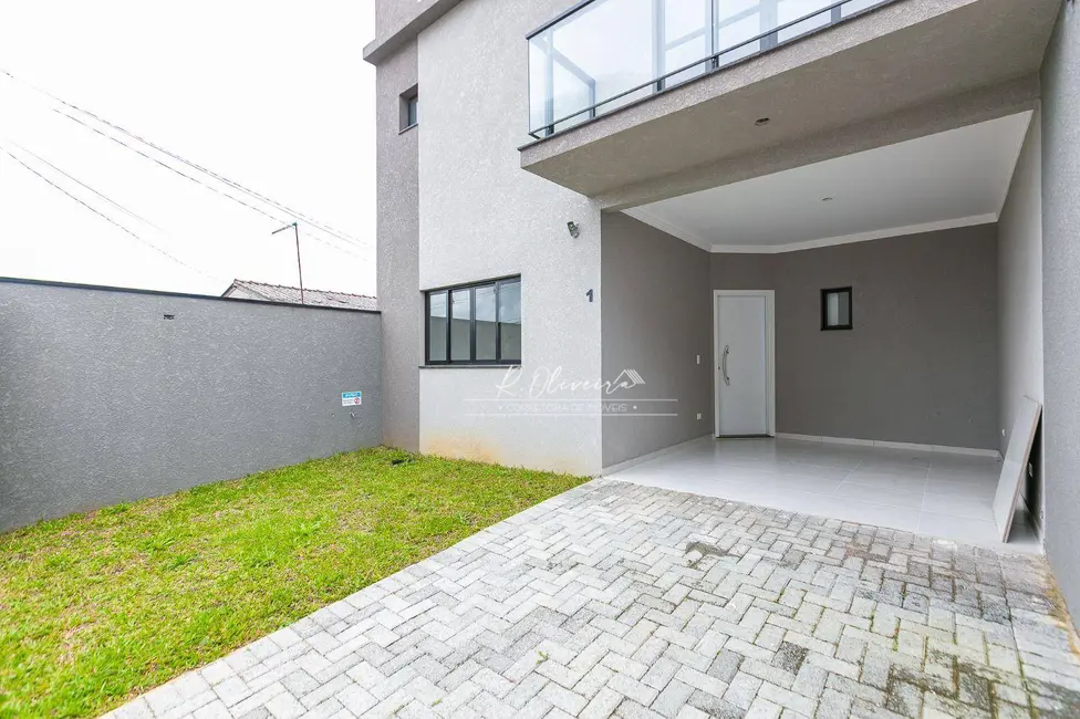 Sobrado com 4 quartos à venda, 225m2 em Boneca do Iguaçu, Sao Jose Dos Pinhais - PR - imagem 3 Foto 3 de Sobrado com 4 quartos à venda, 225m2 em Boneca do Iguaçu, Sao Jose Dos Pinhais - PR