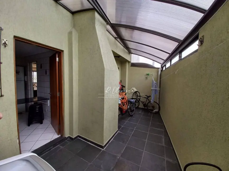 Foto 8 de Sobrado com 3 quartos à venda, 141m2 em Novo Mundo, Curitiba - PR