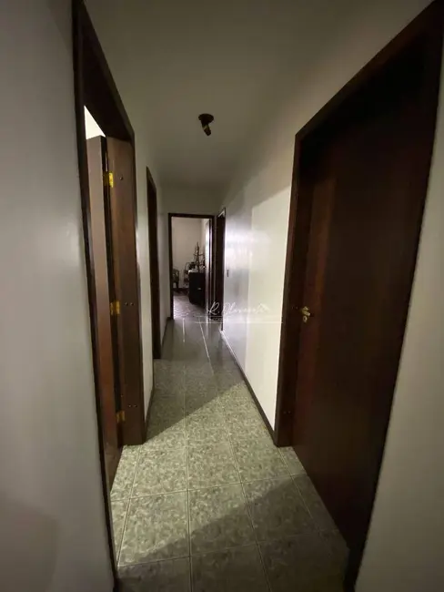 Casa de Condomínio com 4 quartos à venda, 180m2 em São Pedro, Sao Jose Dos Pinhais - PR - imagem 6 Foto 6 de Casa de Condomínio com 4 quartos à venda, 180m2 em São Pedro, Sao Jose Dos Pinhais - PR