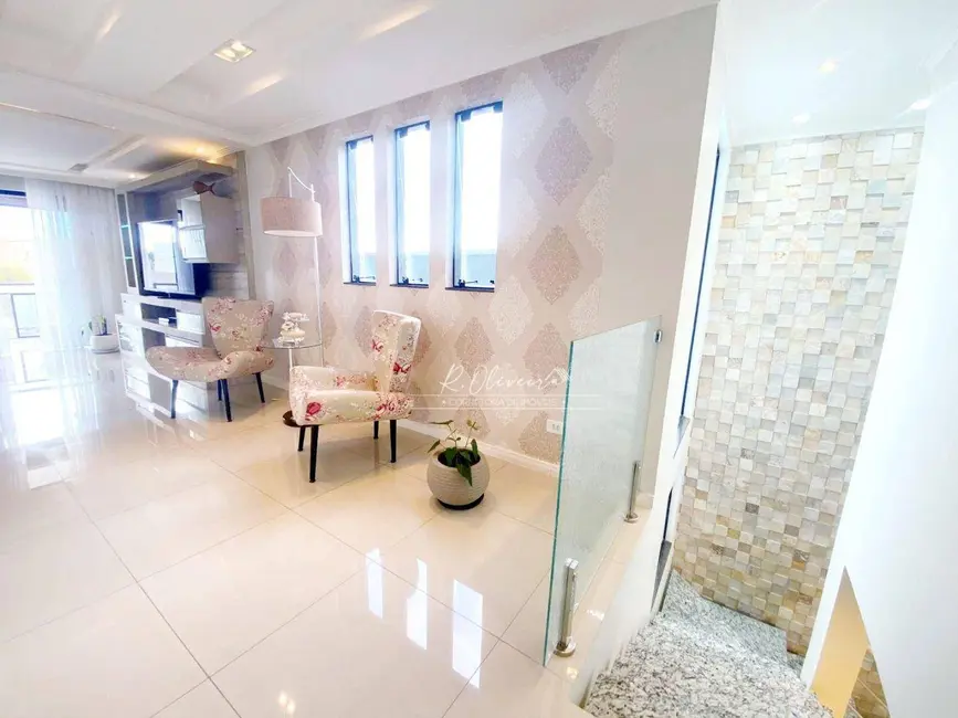 Sobrado com 5 quartos à venda, 907m2 em Colombo - PR - imagem 9 Foto 9 de Sobrado com 5 quartos à venda, 907m2 em Colombo - PR