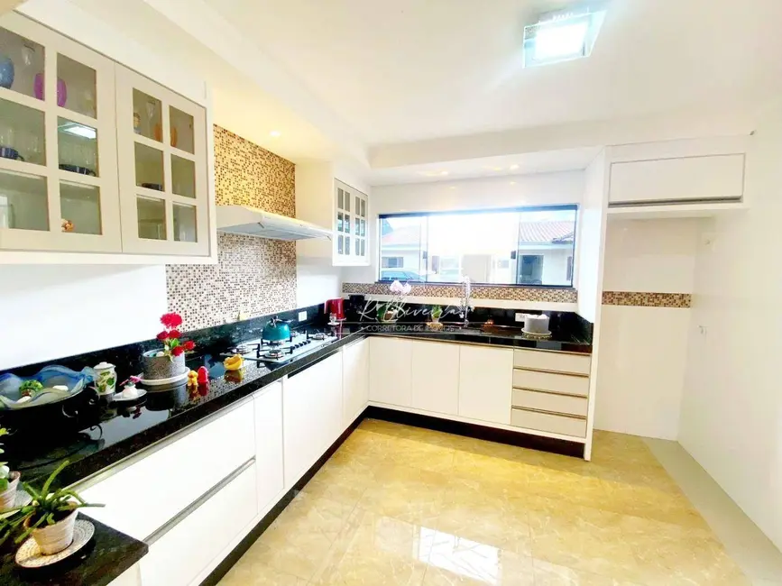 Sobrado com 5 quartos à venda, 907m2 em Colombo - PR - imagem 7 Foto 7 de Sobrado com 5 quartos à venda, 907m2 em Colombo - PR