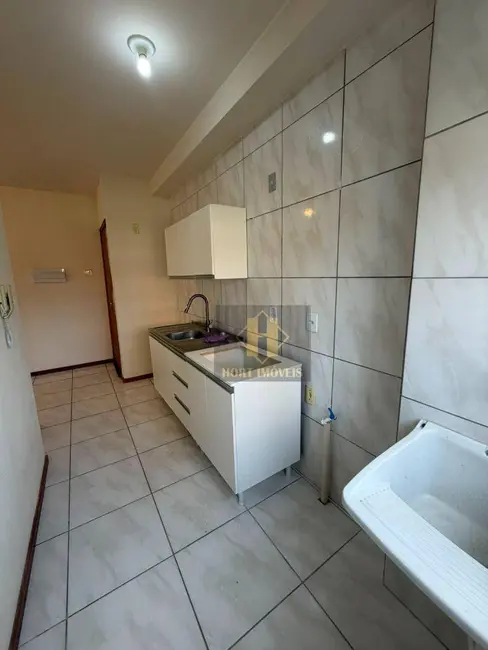 Foto 9 de Apartamento com 2 quartos para alugar, 61m2 em Itapema - SC