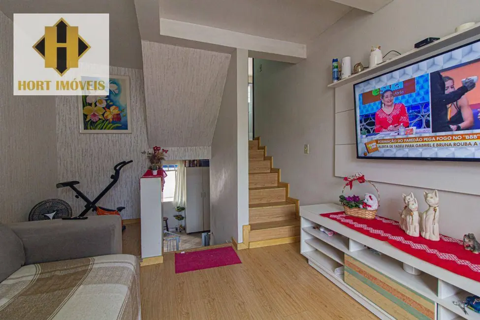 Sobrado com 3 quartos à venda, 160m2 em Bairro Alto, Curitiba - PR - imagem 6 Foto 6 de Sobrado com 3 quartos à venda, 160m2 em Bairro Alto, Curitiba - PR