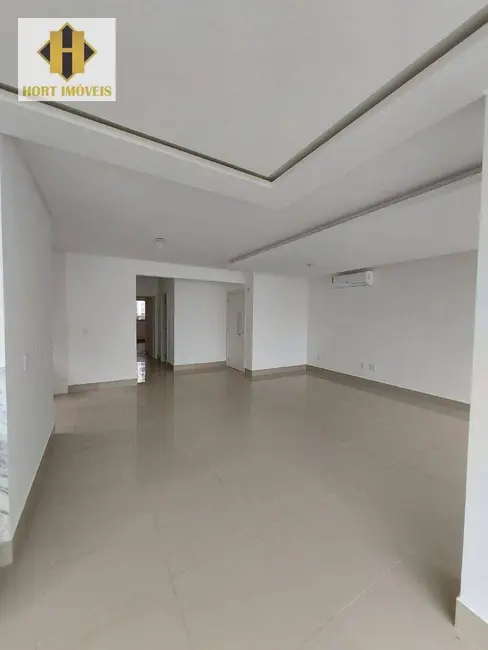 Foto 7 de Apartamento com 3 quartos à venda, 133m2 em Meia Praia, Itapema - SC