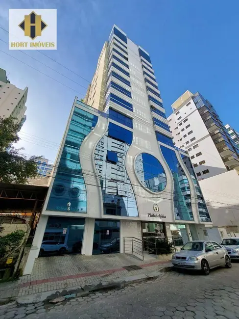 Foto 1 de Apartamento com 3 quartos à venda, 120m2 em Meia Praia, Itapema - SC