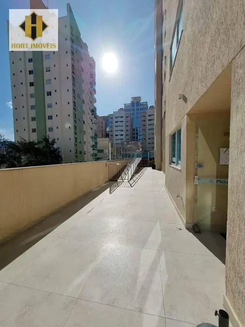 Foto 3 de Apartamento com 3 quartos à venda, 120m2 em Meia Praia, Itapema - SC