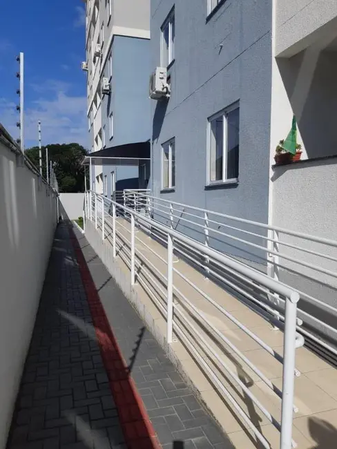 Foto 4 de Apartamento com 2 quartos para alugar, 50m2 em Itapema - SC