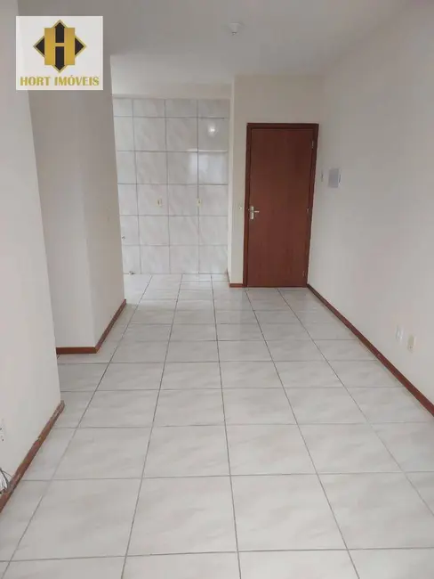 Foto 9 de Apartamento com 2 quartos para alugar, 50m2 em Itapema - SC